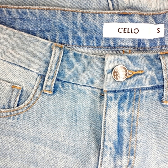 🌷 CELLO Women's Distressed Angled Cut Jean Skirt. - Picture 6 of 7